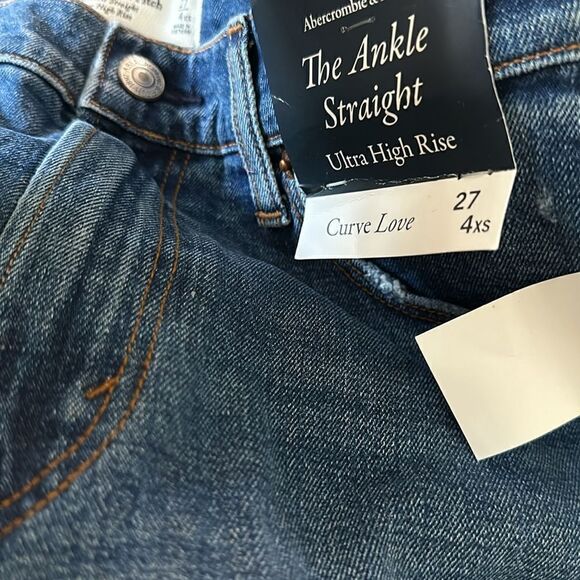 Abercrombie & Fitch | Curve Love Ultra High Rise Ankle Straight Jean | 27 XS - Picture 8 of 10